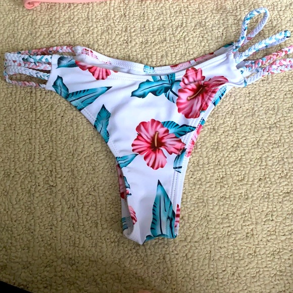 Zaful bikini! - Picture 4 of 5